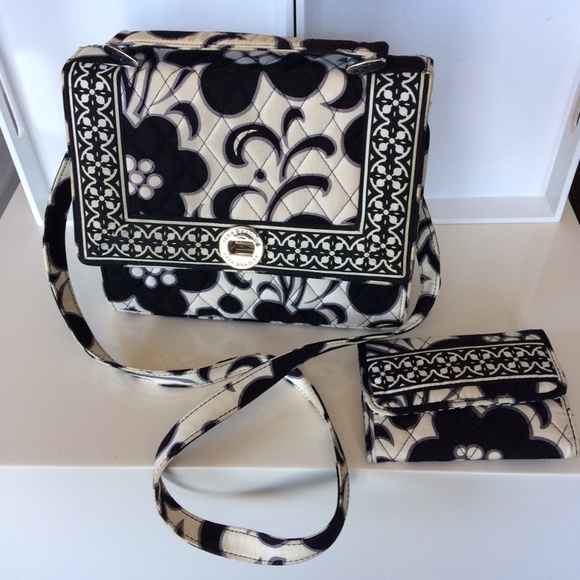 Vera Bradley Handbags - 👜Vera Bradley Bag + Wallet (2 piece Set) NWOT